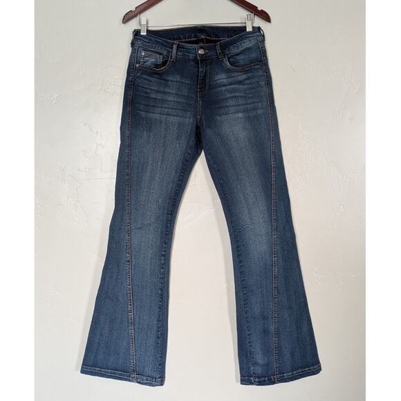 JW Style Jeans‎ Womens 4 Stretchy Denim Tall Flare Leg Dark Wash Distressed Long - Picture 1 of 9